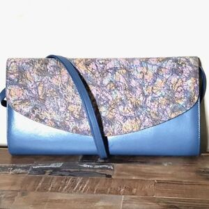 Desiree Vintage Womens Hallie Holographic Top Blue Shoulder Bag